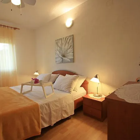 Apartmán Omo 1 Supetar