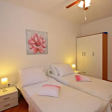 Apartmán Omo 1 Supetar