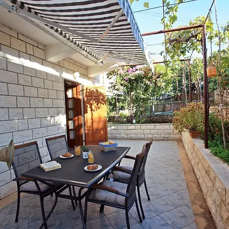 Apartment Omo 1 *